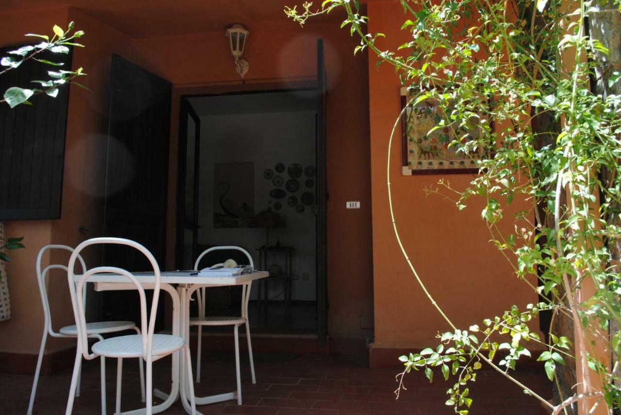 Via Dei Pini Villa Форт Вилидж Екстериор снимка
